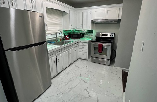 Belvedere Park Casa | Spacious 4-bedroom house in quiet Decatur neighborhood