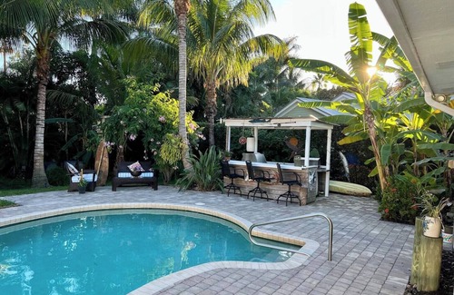 Jupiter Casa | Spacious 4-bedroom house in charming Jupiter/Tequesta Beach Theme