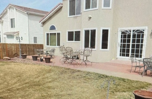 Green Valley Ranch Casa | Spacious 4-bedroom house with AC, WiFi in beautiful Denver
