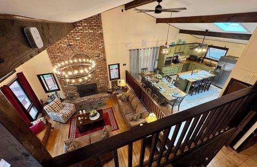 Lake Ariel Casa | Spacious 4 bedroom in Tranquil setting in The Hideout