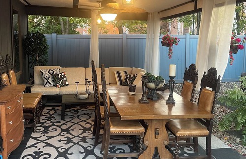 Bristol Casa | Spacious 4-bedroom Modern Architecture Cozy Getaway with Fitness Room, WiFi