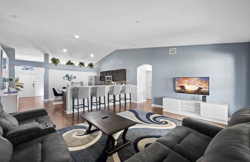 Vero Lake Estates Casa | Spacious 4-bedroom Retreat in peaceful Vero Beach Florida