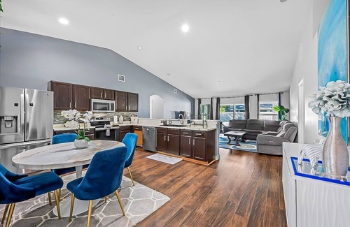 Vero Lake Estates Casa | Spacious 4-bedroom Retreat in peaceful Vero Beach Florida
