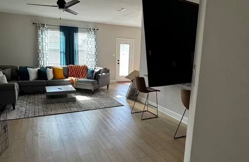 Princeton Casa | Spacious 4-Bedroom Retreat