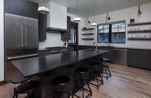 Whitefish Apartamento | Spacious 4-Bedroom Retreat w/Foosball in Rec Room, Large Patio & Living Space