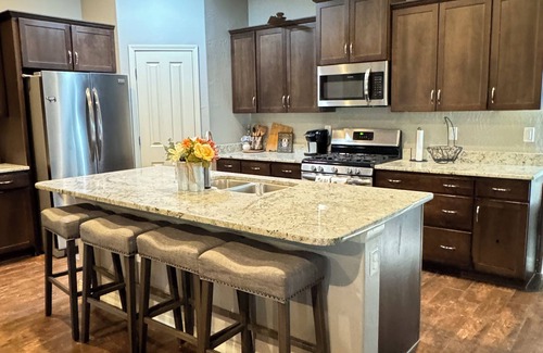 Northeast Heights Casa | Spacious 4-bedroom house in brilliant Albuquerque mountain views