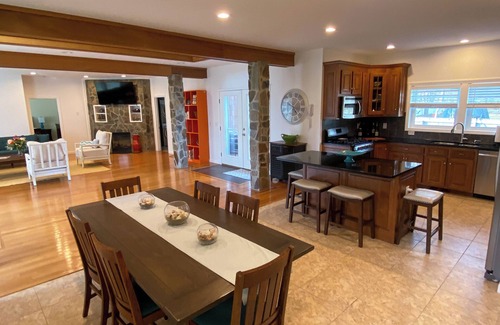 Charlestown Casa | Spacious 4-bedroom house in Charlestown
