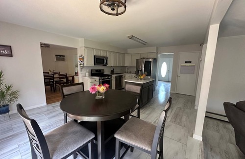 Farmingdale Casa | Spacious 4-bedroom townhome, 5 min walk from Bethpage Black