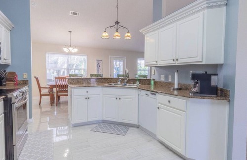 Gulf Breeze Casa | Spacious 4-bedroom house with Heated Pool in Gulf Breeze