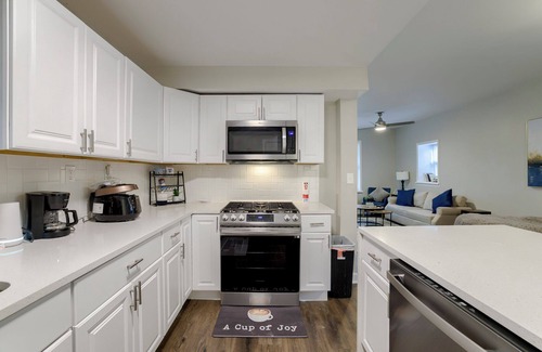 Pendleton Heights Casa | Spacious 4-bedroom house in Historic neighborhood, Pendleton Heights, WiFi