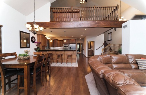 Liberty Lake Casa | Spacious 4-bedroom house in charming Liberty Lake, perfect for entertaining