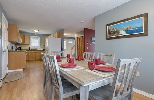 Northeast Harbor Casa | Spacious 4 bedroom home fast internet/walk to town!