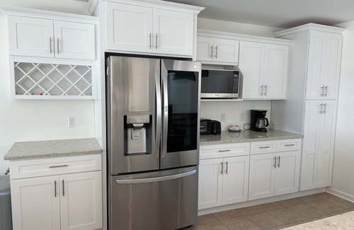 Panama City Casa | Spacious 4-bedroom house in Panama City with in ground pool and private dock
