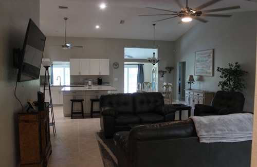 Broadmoor Casa | Casa recientemente renovada de 4 dormitorios cerca de la playa