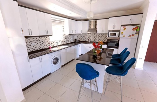 Uzumlu Casa | Amplia villa de 4 dormitorios con piscina privada, a 10-15 minutos en coche de Kalkan