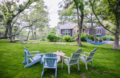 Vineyard Haven Casa | Water View Home con playa privada.