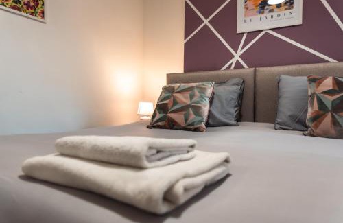 Southampton Casa | Spacious 4 Bedrooms-Sleeps 8-Long Term Disc-Driveway