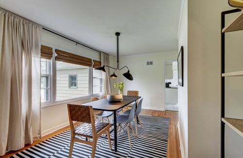 Aksarben - Elmwood Park Casa | Spacious 4 BR Home in Heart of Central Omaha