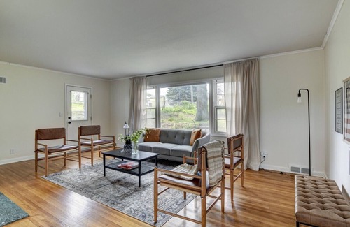 Aksarben - Elmwood Park Casa | Spacious 4 BR Home in Heart of Central Omaha
