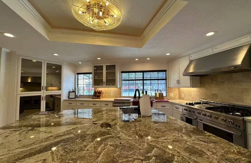 Half Moon Bay Casa | Spacious 4300 sq ft Bay Escape – On Golf Course & Near to Beach and Trials