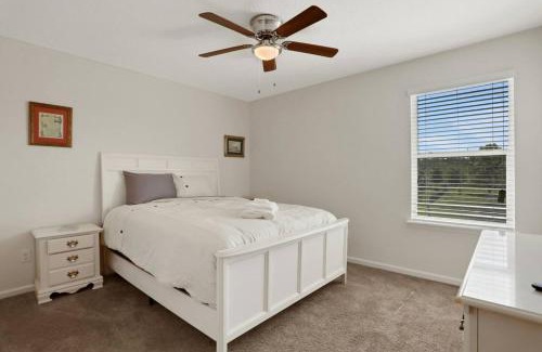 Northside Casa | Spacious 4bed and baths Villa Near JAX Airport Beaches and Restaurants