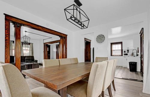 Niagara Falls Casa | Spacious 4BR 1BA near the Falls