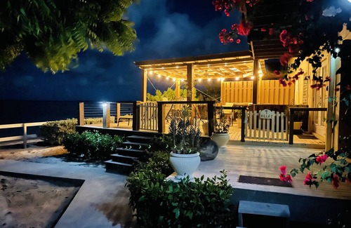 Cockburn Town Villa | Spacious 4BR/2 1/2 bath ocean front villa.