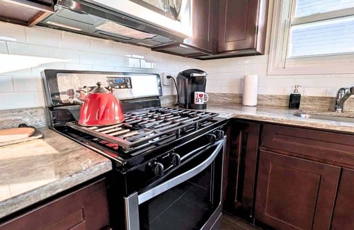 North Ironbound Casa | Spacious 4BR/2BA | 7Min > EWR | 20-40Min > NYC