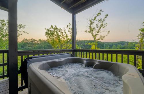Gatlinburg - Pigeon Forge Casa | Spacious 4BR Cabin with Hot Tub, Game Room & Fire Pit, Close to Dollywood