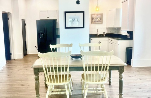 Clanton Casa | Spacious 4BR Downtown Clanton Retreat Walk to Shops & Dining, Sleeps 12
