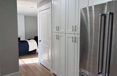 Sandy Casa | Spacious 4BR Family Home – Ski & City Access