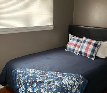 Columbus Casa | Spacious 4BR Family & Work-Friendly Home, Close to Airport