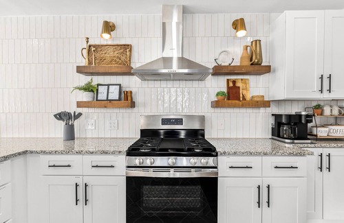 Royal Oak Casa | Spacious 4BR Home by Dtown Royal Oak