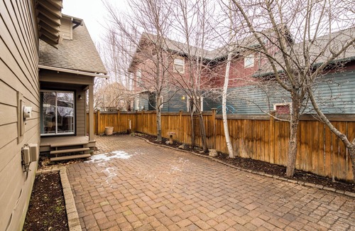 Mountain View Casa | Spacious 4BR Home in Bend – Near Hospitals & Highways, Perfect for Families!