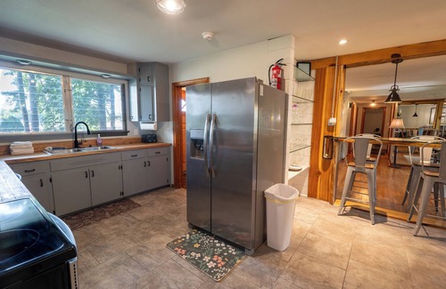 Gadsden Casa | Spacious 4BR Home- Perfect for Families & Groups! 1 min from Noccalula Falls