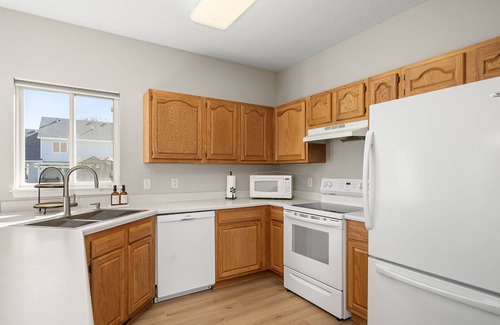 Waukee Casa | Spacious 4BR Home WiFi Family-Friendly Waukee