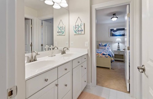 Sun Ridge Casa | Spacious 4BR in Bayside Resort-near beach and pool