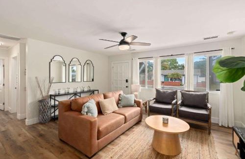 North Clairemont Casa | Spacious 4BR Outdoor Kitchen Hot Tub & Fun