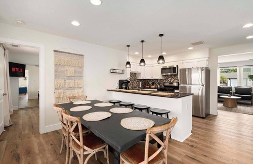 Bay Ho Casa | Spacious 4BR Outdoor Kitchen, Hot Tub & Fun