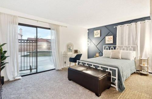 Palmdale Casa | Spacious 4BR Pool Home Ensuite Baths Self CheckIn Fast WiFi WD