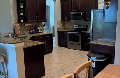 Ocoee Casa | Spacious 4BR Retreat 2 Master suites near Disney. Perfect for families