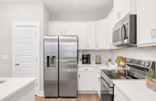 Gallatin Casa | Spacious 4BR Townhome - Pet Friendly, WIFI, Dedicated Workspace in Gallatin