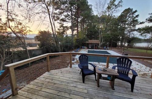 North Newport News Casa | Spacious 4BR Home w Pool Family Friendly