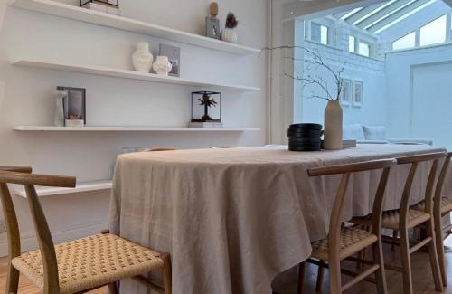 Belfast Casa | Spacious 4BR Victorian Property w/Outdoor Terrace