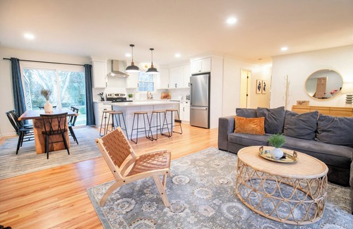 Franklin Casa | Spacious 5-Bed, 3-Bath Home – Newly Renovated with a Big Backyard!