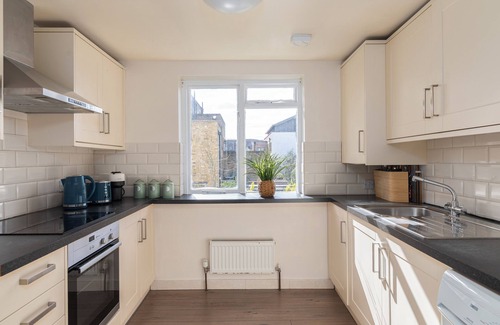 Camden Town with Primrose Hill Apartamento | Spacious 5-Bed Apartment in Camden Town