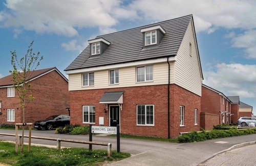 Bingham Casa | Spacious 5 Bed Home with Sustainable Features
