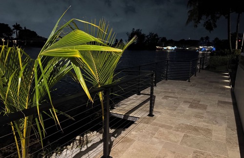 Miami Lakes Casa | Spacious 5-bed Lake Front Home in charming Miami Lakes with Swim Spa Gym & Dock