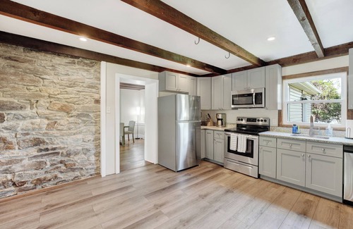 Kennett Square Casa | Spacious 5-Bed Retreat in Charming Kennett Square