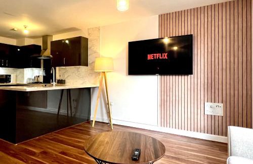 Dartford Apartamento | Spacious 5 Bed, Sleeps 10 with Parking, Contractors & Family Haven